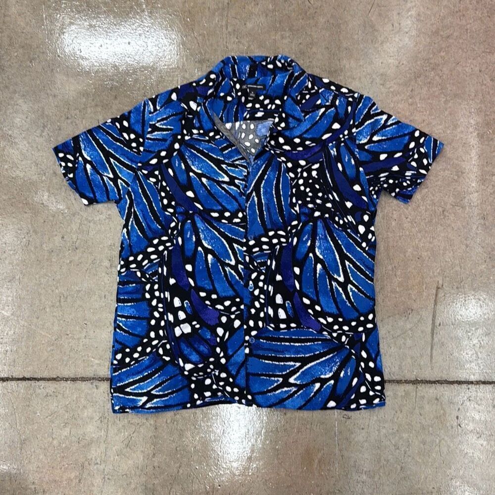 INC Short sleeve button down shirt great condition